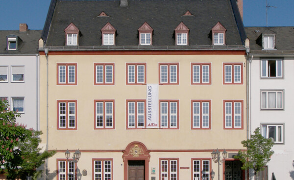 Haus Metternich am Tag  © 
