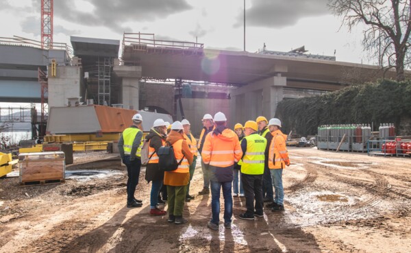 Baustellenf&uuml;hrung an der Pfaffendorfer Br&uuml;cke &copy; Koblenz-Touristik, Johannes Bruchhof