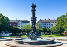 Die Historiensäule am Görresplatz in Koblenz ©Ryne Cook