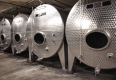 Weinkeller mit Stahltanks im Weingut Göhlen © Koblenz-Touristik GmbH, Johannes Bruchhof