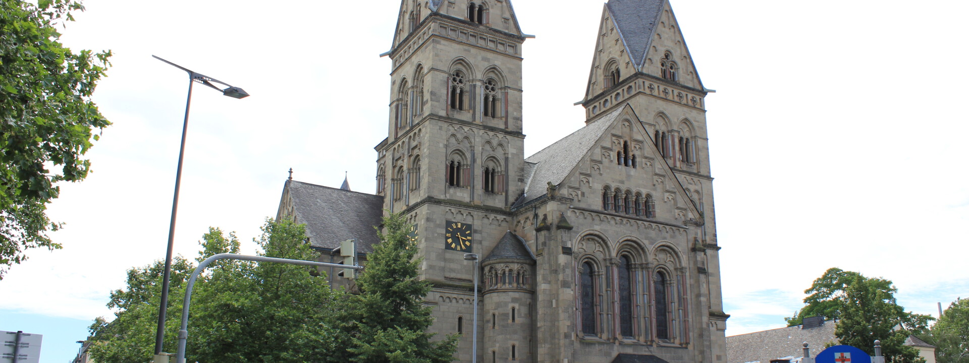 Frontansicht der Herz-Jesu-Kirche in Koblenz ©Koblenz-Touristik GmbH Frontansicht der Herz-Jesu-Kirche in Koblenz ©Koblenz-Touristik GmbH