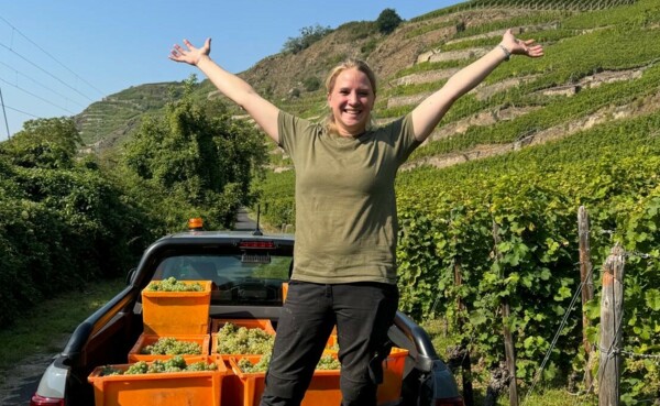 Kira Blinn in de wijngaard © Kira Blinn Kira Blinn im Weinberg © Kira Blinn