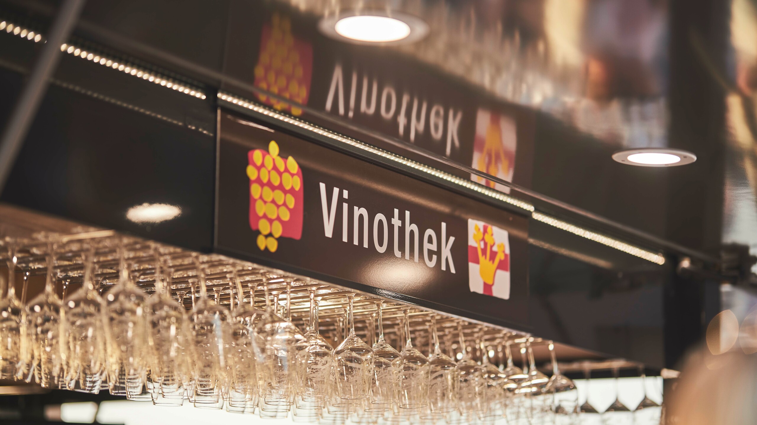 Weinfestival 2023 Die Vinothek on Tour auf dem Kapuzinerplatz in KoblenzEhrenbreitstein