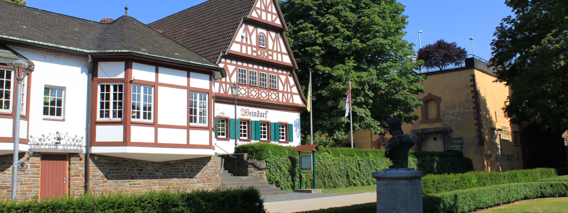 Seitenansicht vom Weindorf in Koblenz  ©Koblenz-Touristik GmbH