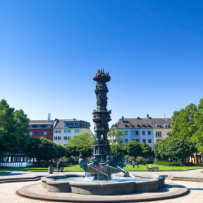 Die Historiensäule am Görresplatz in Koblenz ©Ryne Cook