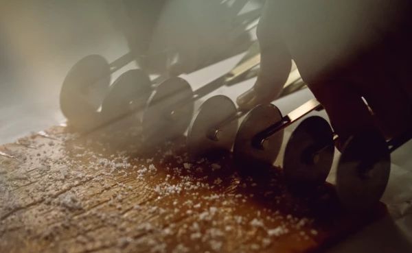 Karamell von Fr&auml;ulein Diehl wird verpackt &copy; Philip Bruederle 