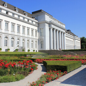 Der Blumengarten auf der Rheinseite des Kurfürstlichen Schlosses in Koblenz ©Koblenz-Touristik GmbH