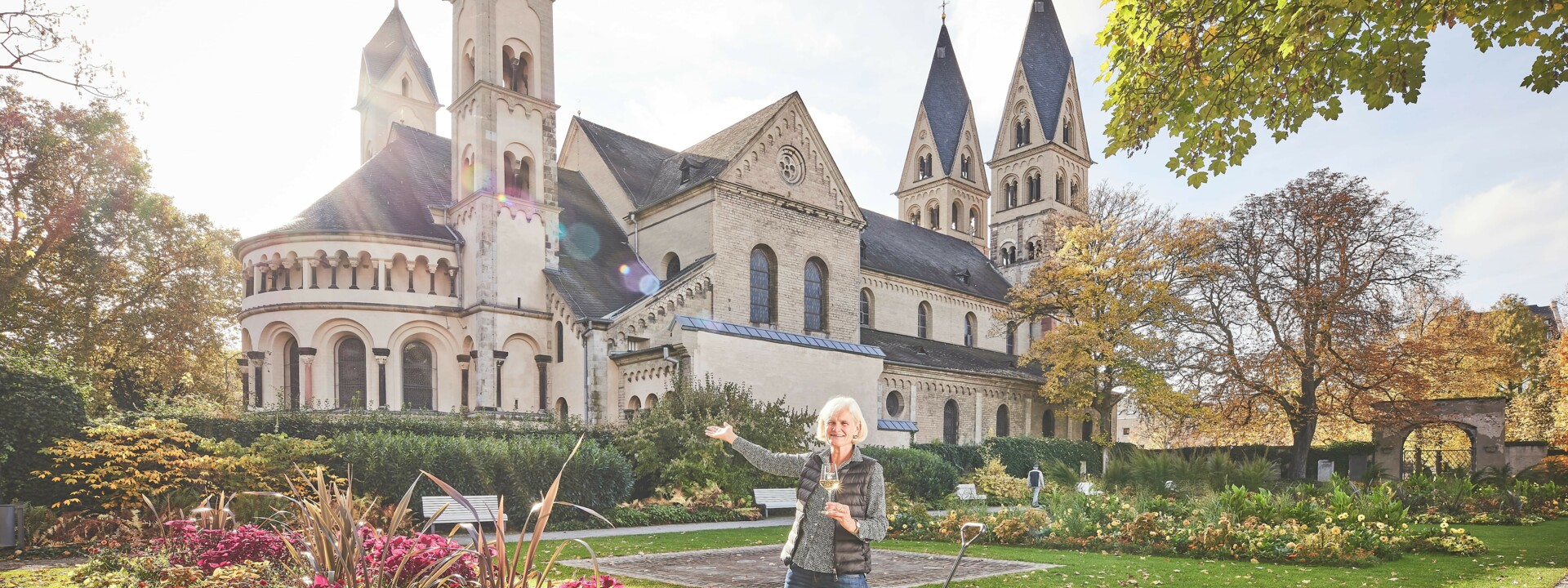 Gids met handkar voor St. Kastor  &copy; Picture Colada