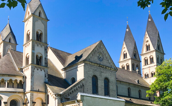 Blumenhof en Basilika St. Kastor ©Koblenz-Touristik GmbH, Ryne Cook