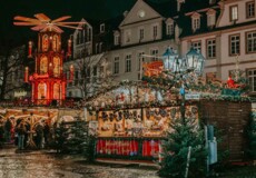 Koblenzer Weihnachtsmarkt auf dem Platz "Am Plan" © Koblenz-Touristik GmbH, Janko.Media
