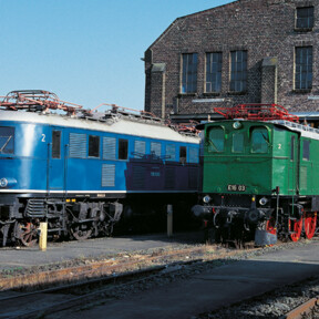 2 alte Züge der Deutschen Bahn in der DB Museum in Koblenz ©Koblenz-Touristik GmbH
