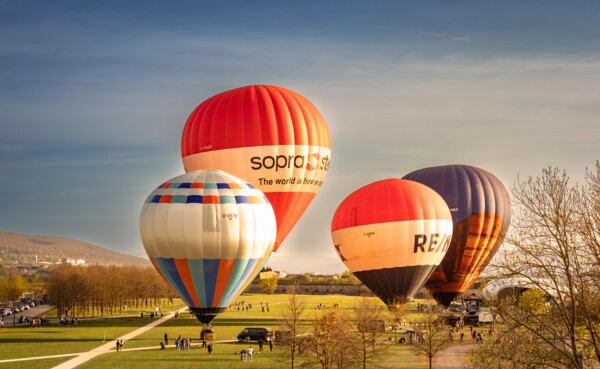 Heißluftballone auf dem Plateau an der Festung Ehrenbreitstein © Koblenz-Touristik GmbH, Johannes Bruchhof 