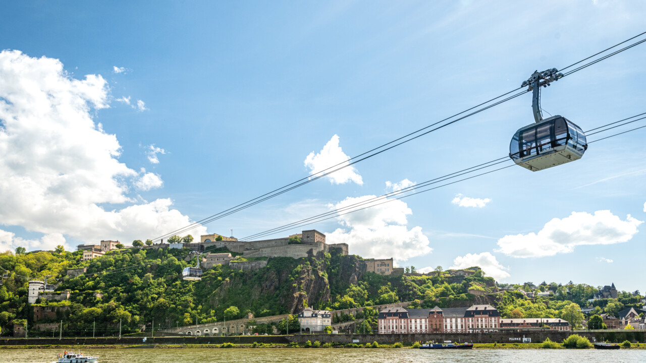 Seilbahn Koblenz mit Festung Ehrenbreitstein im Hintergrund ©Koblenz-Touristik GmbH, Dominik Ketz