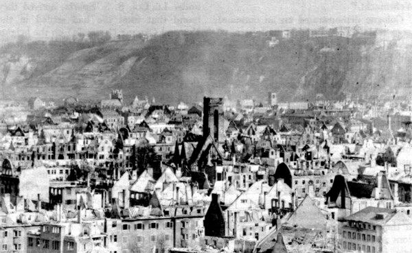 Zerbombtes Koblenz März 1945 © Koblenz-Touristik GmbH